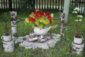 Дача летом: цветы и покрышки